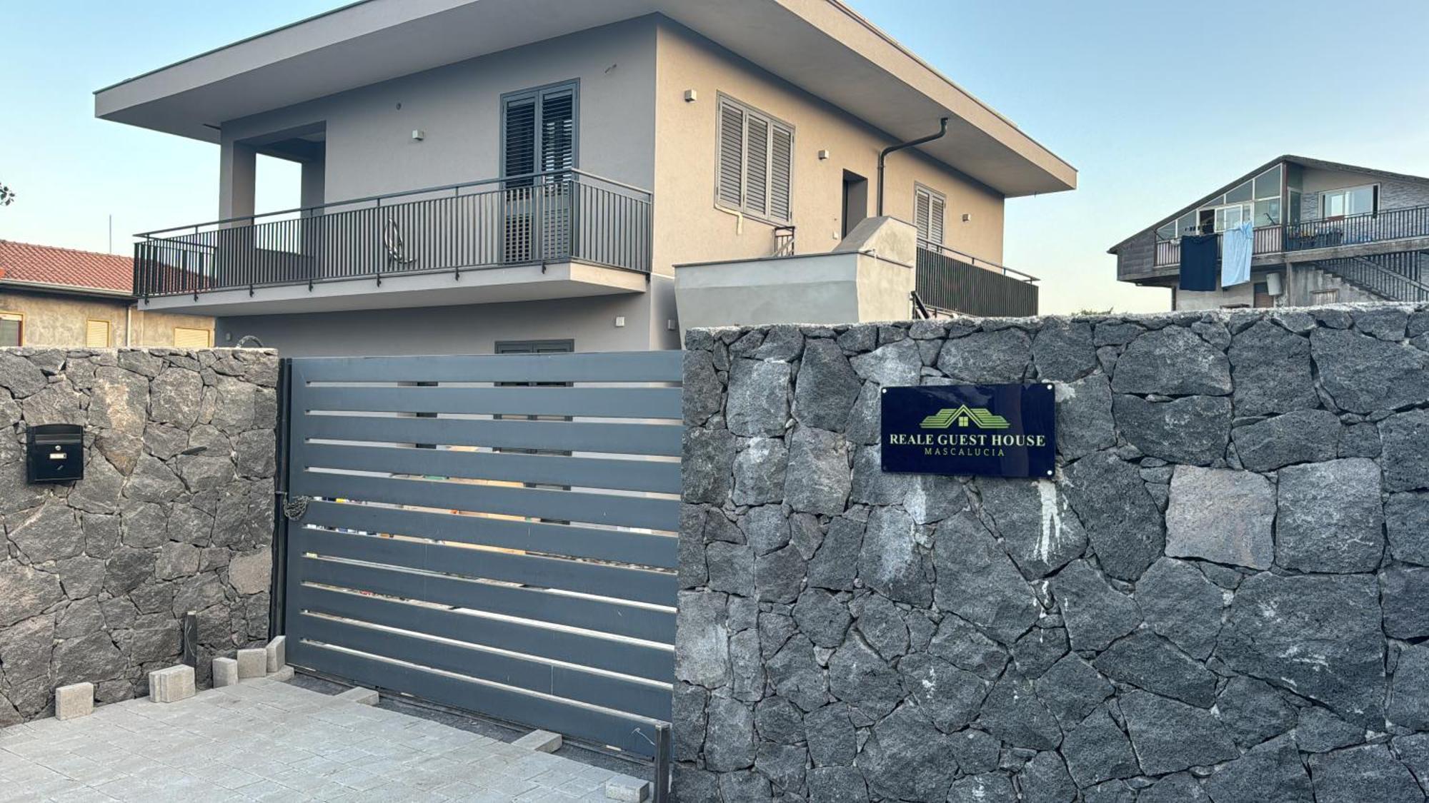 Reale Guest House มาสกาลูเชีย ภายนอก รูปภาพ